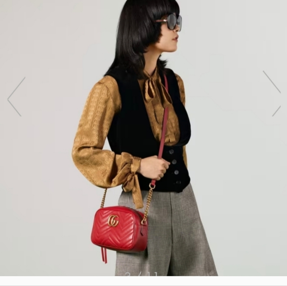 GUCCI BAG  AUTHENTIC FRON GUCCI STORE NEW NEVER USE